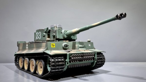 RC Panzer "German Tiger I S33" Heng Long - 1:16, Rauch&Sound+Stahlgetriebe und 2,4Ghz -V 7.0